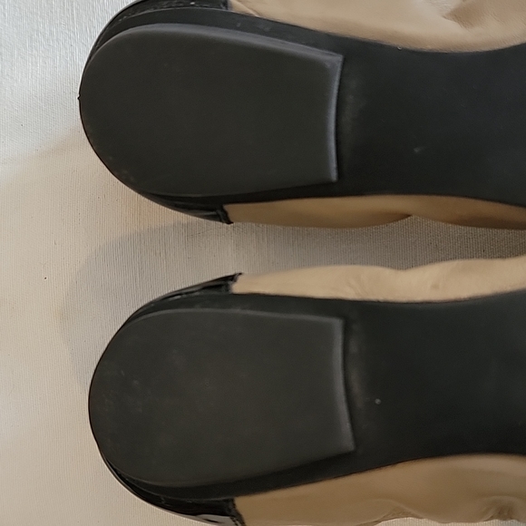 Tahari ballet flats, size 6.5 - Picture 7 of 8